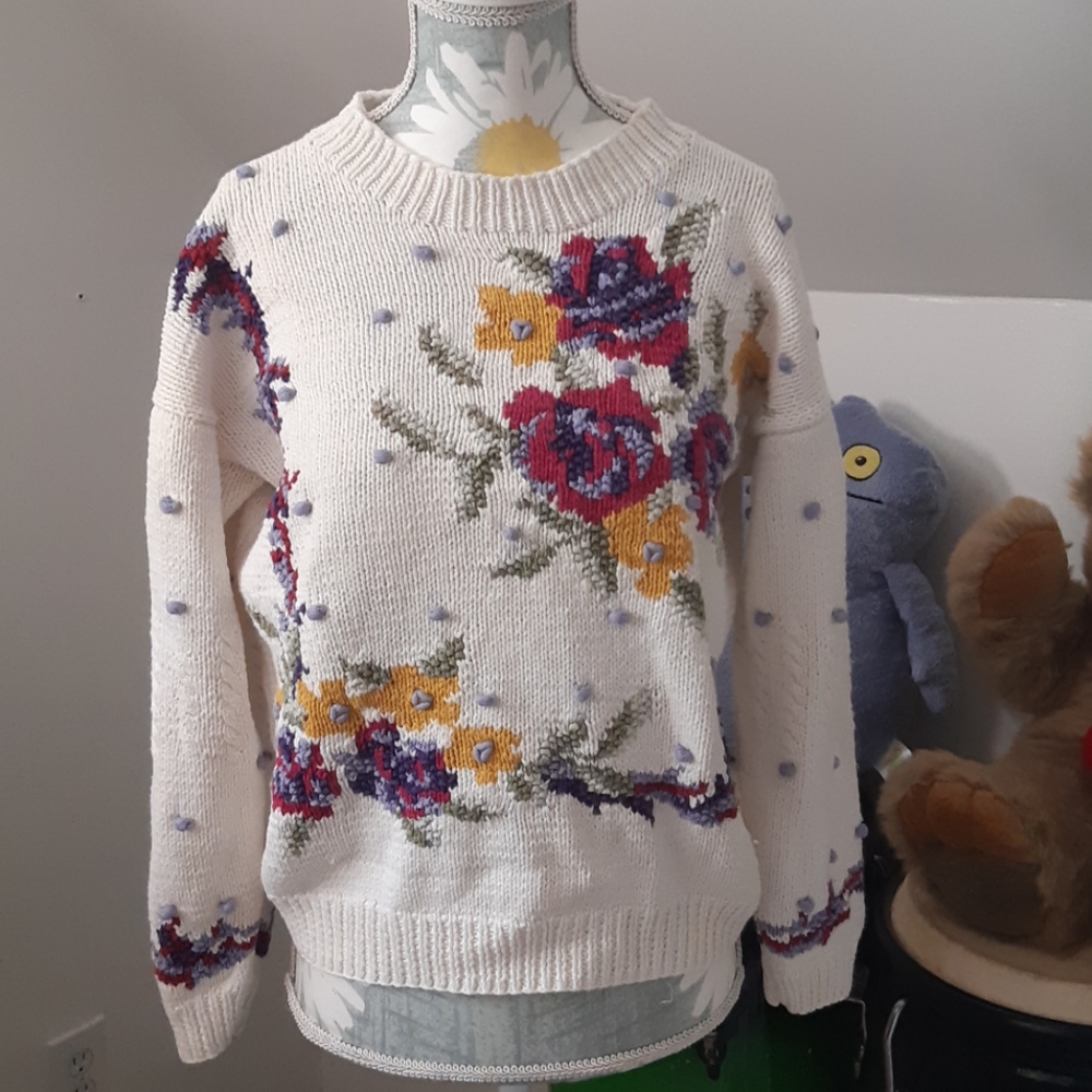 Vintage, cotton cottagecore sweater